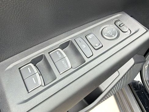 Used 2025 Honda Accord LX image 20