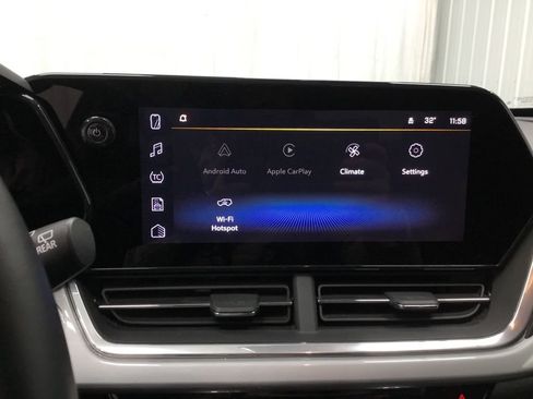 Used 2024 Chevrolet Trax LT w/ Driver Confidence Package image 16