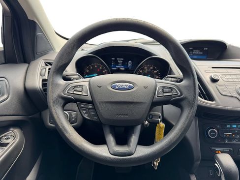 Used 2018 Ford Escape SE FWD image 12