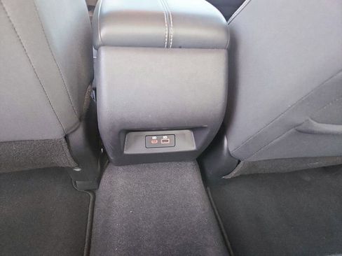 Used 2025 Nissan Altima 2.5 SV FWD image 29