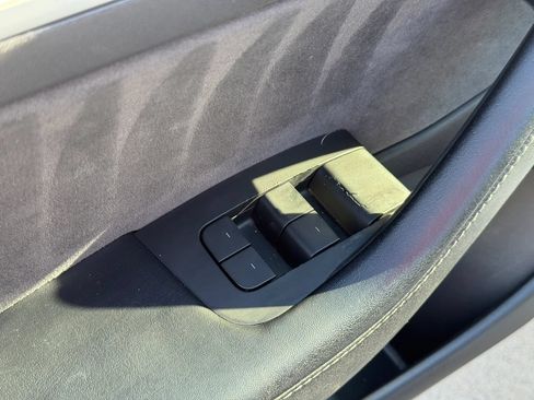 Used 2021 Tesla Model 3 Performance AWD/4WD image 12