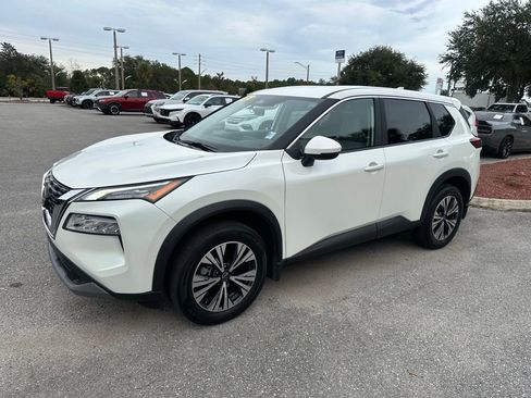 Used 2023 Nissan Rogue SV image 12