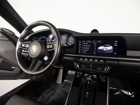 Certified 2022 Porsche 911 Carrera 4S image 32