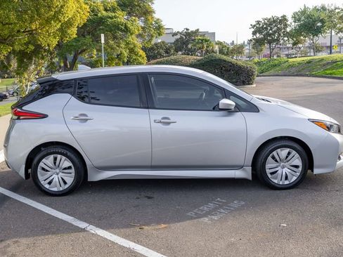 Used 2021 Nissan Leaf S w/ S Charge Package image 3