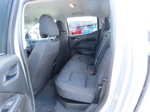 Used 2020 Chevrolet Colorado LT image 20