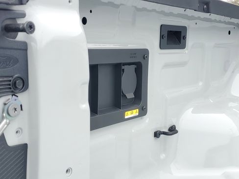 New 2026 Ford Ranger Lariat image 9