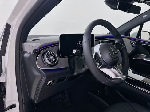 New 2026 Mercedes-Benz EQE 320 4MATIC SUV image 10