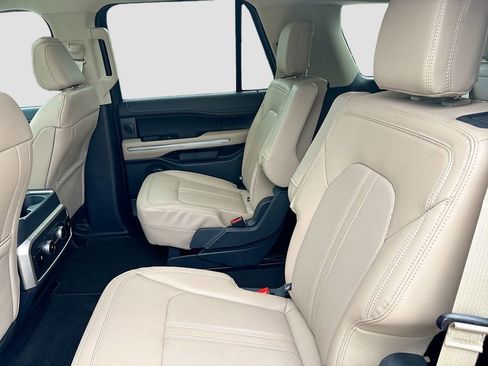 Used 2024 Ford Expedition Limited RWD image 26