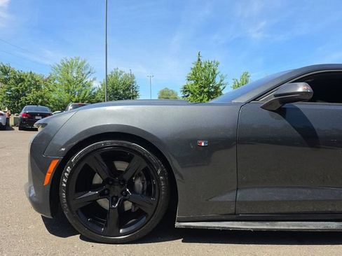 Used 2016 Chevrolet Camaro SS RWD image 27