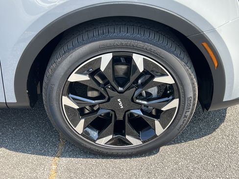 Used 2025 Kia Sorento EX w/ Panoramic Sunroof Package FWD image 9