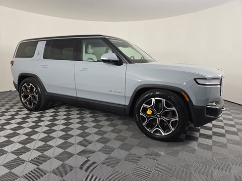 Used 2023 Rivian R1S Adventure AWD/4WD image 7