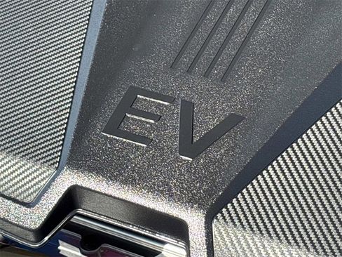 Used 2024 Genesis G80 w/ Prestige Package image 25