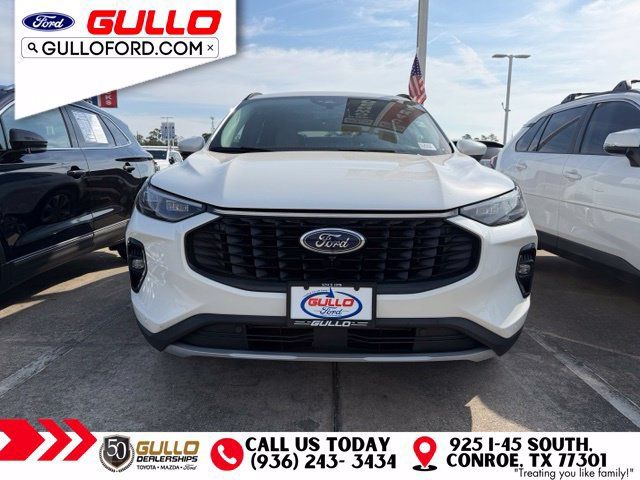 Certified 2023 Ford Escape Platinum w/ Premium Technology Package AWD/4WD image 7