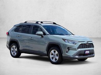 Used 2020 Toyota RAV4 XLE w/ Convenience Package FWD video 3