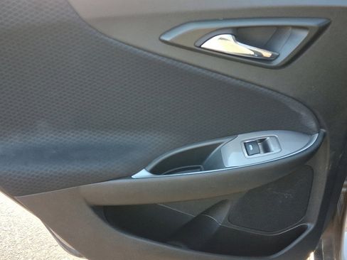 Used 2023 Chevrolet Malibu LT image 19