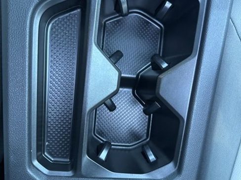 Used 2021 Volkswagen Tiguan SE R-Line image 45