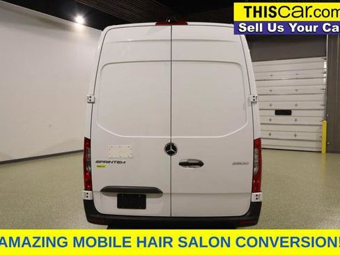 Used 2020 Mercedes-Benz Sprinter 2500 image 6