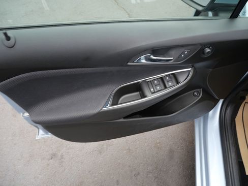 Used 2018 Chevrolet Cruze LS w/ LS Fleet Convenience Package image 17