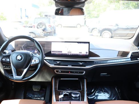 Used 2026 BMW X5 xDrive40i AWD/4WD image 16