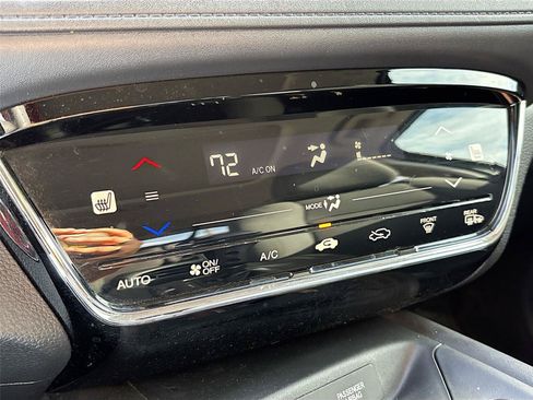 Used 2022 Honda HR-V EX image 15