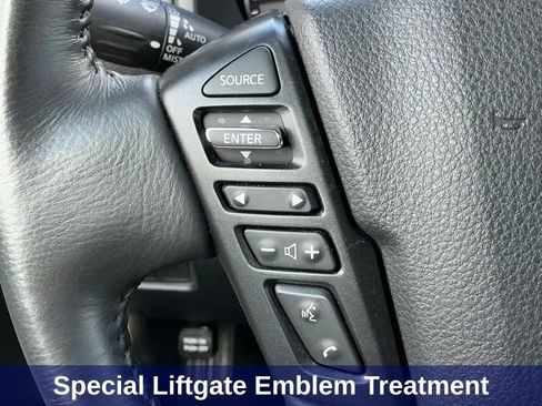 Used 2024 Nissan Titan SV AWD/4WD image 30