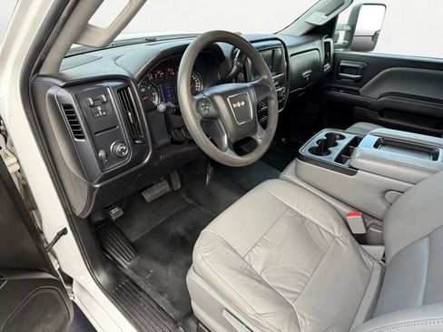 Used 2018 GMC Sierra 2500 2WD Regular Cab w/ Sierra Convenience Package image 16