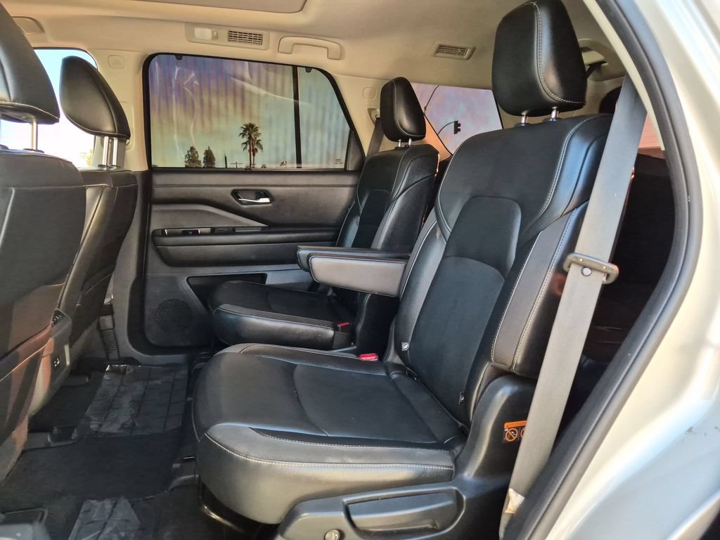 Used 2022 Nissan Pathfinder SL w/ SL Premium Package FWD image 15