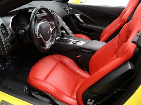 Used 2019 Chevrolet Corvette Stingray Coupe image 10