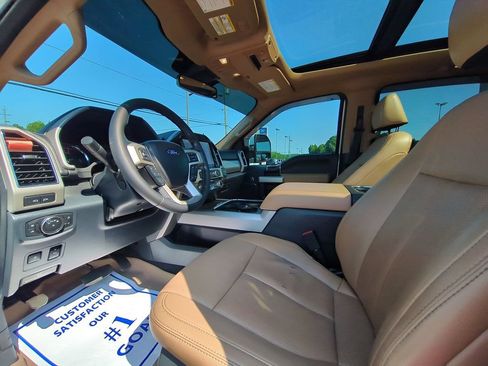 Used 2022 Ford F350 Lariat w/ Tremor Off-Road Package AWD/4WD image 12