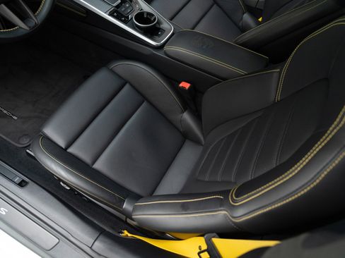 Used 2022 Porsche 911 Turbo S image 16