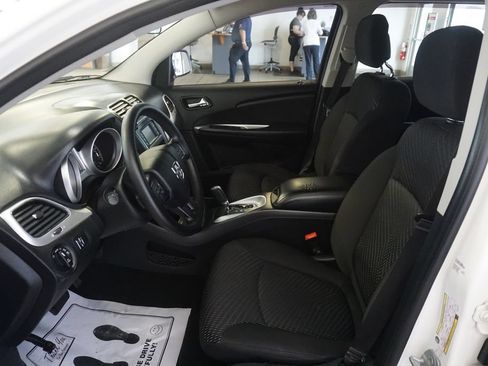 Used 2017 Dodge Journey SXT w/ Comfort/Convenience Group AWD/4WD image 15