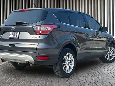Used 2017 Ford Escape SE AWD/4WD image 2
