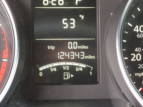 Used 2016 Volkswagen Jetta Sport image 19