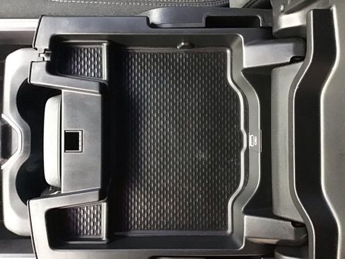 Used 2022 RAM 1500 Big Horn AWD/4WD image 40