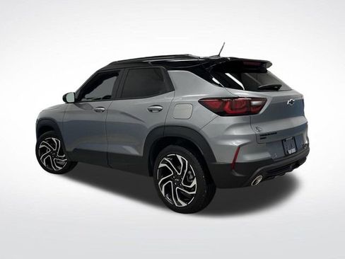 Used 2024 Chevrolet TrailBlazer RS w/ Convenience Package image 3