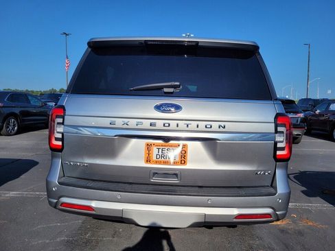Used 2023 Ford Expedition Max Platinum image 9
