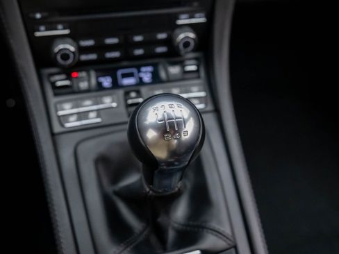 Certified 2021 Porsche 718 Cayman image 20