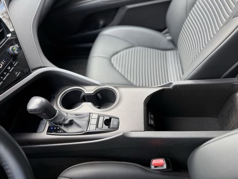 Used 2023 Toyota Camry SE image 22