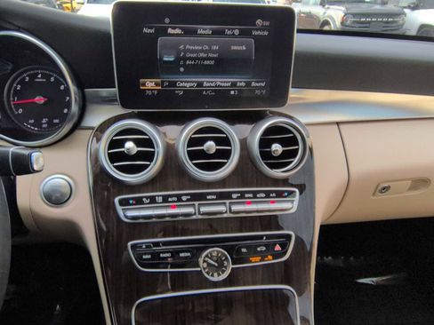 Used 2015 Mercedes-Benz C 300 4MATIC Sedan image 27