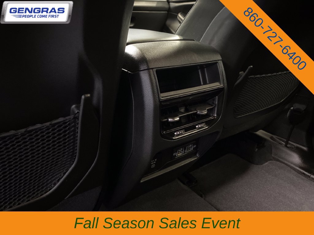 Used 2023 Jeep Grand Cherokee Altitude AWD/4WD image 30