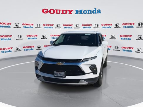 Used 2023 Chevrolet Blazer LT image 4