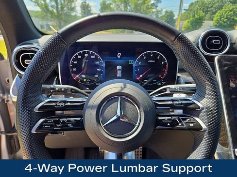 Used 2023 Mercedes-Benz GLC 300 4MATIC image 4