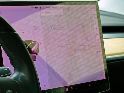 Used 2019 Tesla Model 3 Standard Range Plus RWD image 14