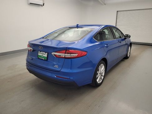 Used 2020 Ford Fusion SE FWD image 9