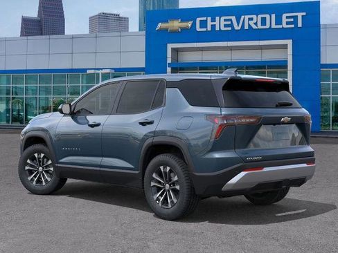 New 2026 Chevrolet Equinox LT w/ Convenience Package II FWD image 3