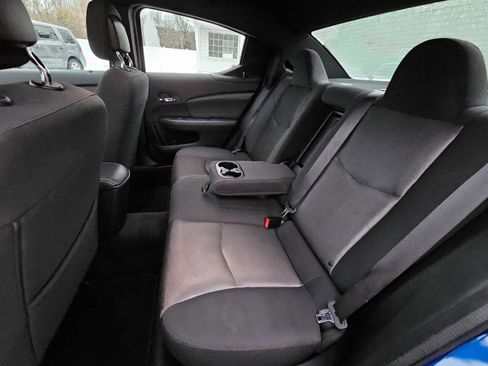 Used 2014 Dodge Avenger SXT image 17