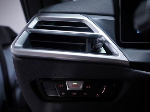 Used 2026 BMW 430i Coupe w/ M Sport Package image 18