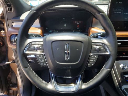 Certified 2022 Lincoln Nautilus Reserve FWD image 23