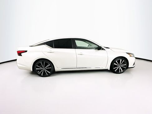 Used 2022 Nissan Altima 2.5 SR FWD image 10