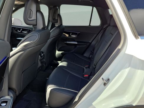Certified 2025 Mercedes-Benz GLC 300 image 25